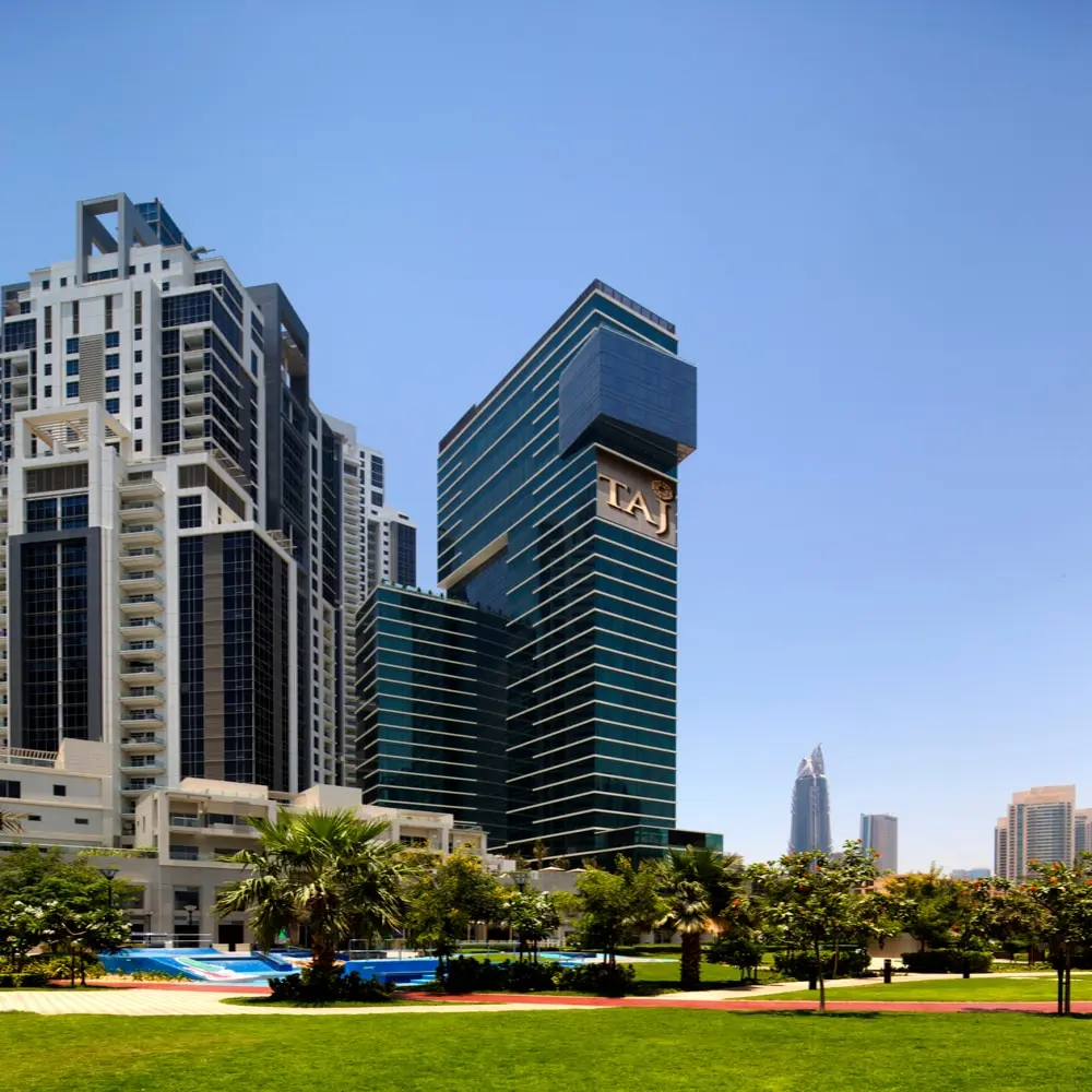 Taj Dubai — 1-surat